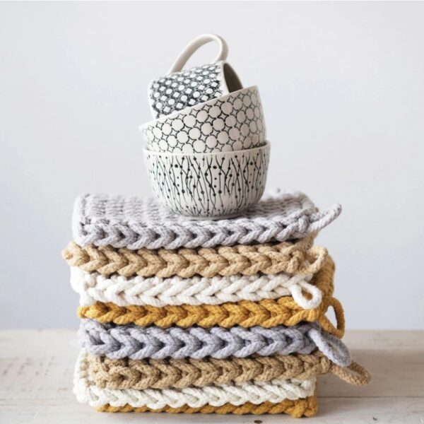 Hearthline Crochet Pot Holders (4 colors)
