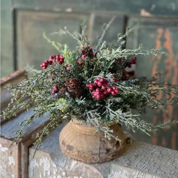 Winterberry Cedar Half Sphere | 11"